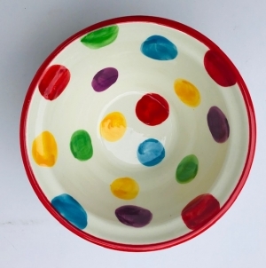 Müslischälchen mit bunten Punkten